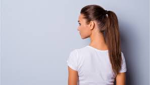 Qual è il rapporto (istock photos) nell’universo femminile i capelli occupano un posto di rilievo: Capelli Raccolti Idee Facili Per Acconciature Fai Da Te