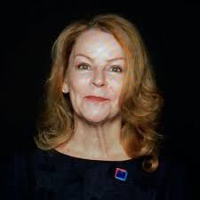 Helen Scully Email & Phone Number