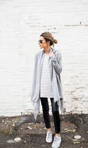 Must Have Farbe Nr 1 Diesen Ton Tragen Jetzt Alle Mode Profis Strickjacken Outfit Mode Outfit