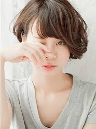 アシンメトリーにイメチェンを 男女両ウケ確実 かっこかわいいをget mery メリー おしゃれ ヘアカット アシンメトリー 前髪 アシンメトリー ヘア