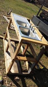 pallet outdoor fish filleting station