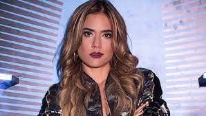 I am the queen), formerly known as puro flow, is a mexican telenovela produced by teleset and sony pictures television for televisa. La Reina Del Flow Explicacion Del Final De La Primera Temporada De La Telenovela De Caracol Tv Y Netflix Que Paso Y Que Significa El Final De La Serie Para La