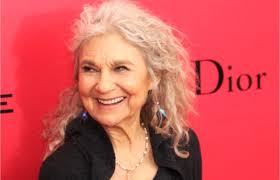 Sex And the City” & “Hunger Games” Star Lynn Cohen Dies At 86 • Hollywood  Unlocked