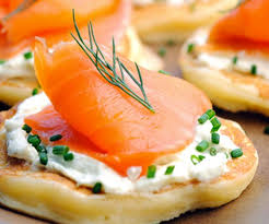 Recette Nouvel An Entree Et Plat Recette Blinis Saumon Recettes De Cuisine Recette