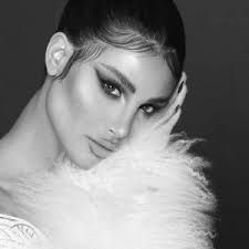 Find Sarah Farah's songs, tracks, and other music