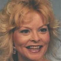 Helga Adams's Instagram, Twitter & Facebook