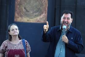 La traición a fernández noroña periodistas el universal. Fernandez Norona Un Lobo En Solitario Sinembargo Mx