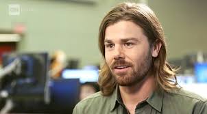 Remember The Movers Who Give Free Service to Domestic Abuse Victims? 10  Companies That Won Our Hearts in 2015