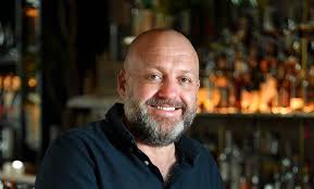 Stuart Gregor and Lyn Lark inducted into Australian Distillers Hall of Fame 