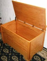 Free Blanket Hope Chest Plans How To Build A Blanket Chest Chests Diy Wooden Toy Boxes Wooden Chest