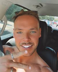 Hugh Wilcox's Instagram, Twitter & Facebook