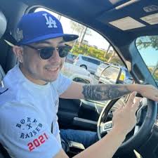 Ebony Ayala (@ebbsbxha)