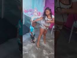 With tenor, maker of gif keyboard, add popular dancando animated gifs to your conversations. Menina Dancando Youtube