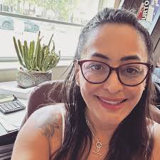 My name is Maria Delgado, and I'm originally from Brazil. While learning  English, I am passionate about connecting with people and offering help in  Florida, USA. I run a small business specializing