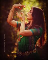 Manju warrier early life and career. Manju Warrier Actress Biography Wiki Family Age Husband Movies