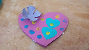 Matériel papier épais imprimante ciseaux crayons, feutres. Assistantes Maternelles Carte De Fete Des Meres