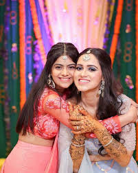 Wedding Friends Photoshoot Bridesmaid Photoshoot Bride Photoshoot Sisters Photoshoot Poses