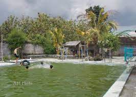 Alaska waterboom terletak di kecamatan polokarto. Wisata Di Sukoharjo Rizkypurnama23