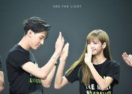· blackpink's lisa and got7's bambam ë¦¬ì‚¬ Updates On Twitter à¸„ à¸£ à¸