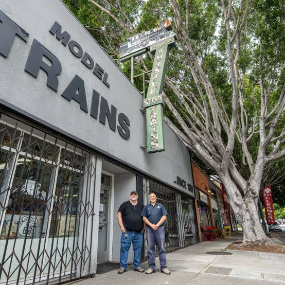 All aboard! The Original Whistle Stop in Pasadena is moving, but vows it's  on track for another 75 years – Pasadena Star News