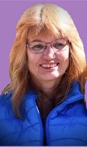 Laurie Fletcher's Instagram, Twitter & Facebook