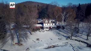 Intellectually dishonest propaganda meets emotional blackmail. The Filmmakers Of Hbo Docuseries Allen V Farrow Talk About Their Investigative Process