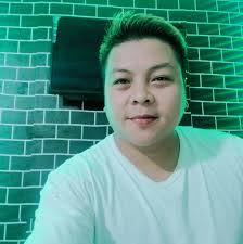 Justin Raff's Instagram, Twitter & Facebook