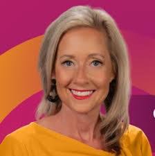 Michelle Lunn's Instagram, Twitter & Facebook