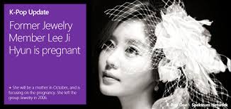 Lee Min Ho and Song Hye Kyo share their baby bump photo See Full Details :  https://celedrama.com/article/song-hye-kyo-announces-pregnancy-lee-min-ho-shares-his-happiness  #LeeMinHo #SongHyeKyo #kdramalover #kdrama #koreandrama