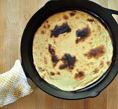 How To Make Socca A Naturally Gluten Free Chickpea Flatbread Recipe Food Foods With Gluten Naturally Gluten Free
