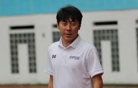 Shin tae young resmi dikontrak 4 tahun, latih timnas. Shin Tae Yong Slams The Pssi In Interview Football Tribe Asia