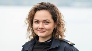 Danni Büchner: Tochter Joelina beginnt Job als Flugbegleiterin in Hamburg