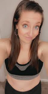 Wide shoulders for a shapely physique