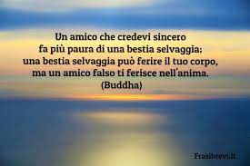 I falsi amici, le carogne peggiori. Frasi Sugli Amici Falsi Ipocriti Finti E Traditori Frasi Brevi
