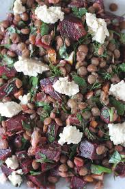 Salade De Lentilles Et De Betteraves Avec Feta De Tofu Valises Gourmandises Recipe Tofu Feta Beetroot Salad Lentil Salad