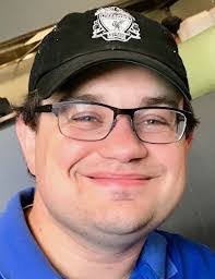 Thomas Lux's Instagram, Twitter & Facebook