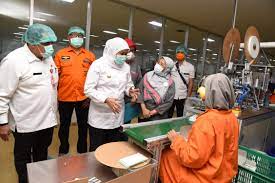 Jun 28, 2021 · ya kita juga komunikasi dengan humas untuk memasang promosi ke beberapa titik di jember untuk melakukan promosi, imbuhnya. Penuhi Kebutuhan Masker Dan Apd Tenaga Medis Serta Masyarakat Gubernur Khofifah Minta Industri Tambah Kuota Khusus Untuk Jatim Metro Times News