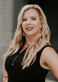 Kathleen Tomes's Instagram, Twitter & Facebook