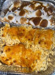 The perfect combo 🤪 Mac & cheese