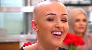 WATCH: First Dates Contestant Removes Her Wig, Man's Response Goes Viral