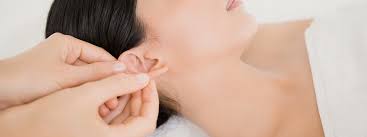 Car cette opération des oreilles décollées va davantage améliorer votre beauté. Otoplastie Correction Des Oreilles Decollees