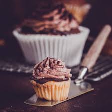 Ganache Montee Toutes Les Astuces Pour Preparer Une Ganache Montee Elle A Table In 2020