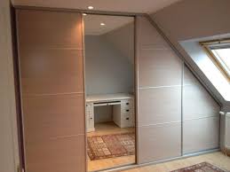 Idéal à placer sous un toit en pente ou un escalier. Meubles Sous Combles Ikea Gamboahinestrosa