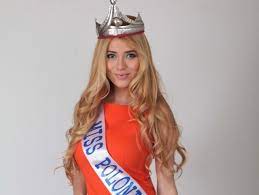 Widzowie mogli głosować na swoje faworytki za pomocą smsów. Marcelina Zawadzka Miss Polonia 2011 Przezywam Wspaniala Przygode Echo Dnia Swietokrzyskie