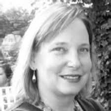 Holly Burdett's Instagram, Twitter & Facebook