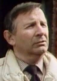 Who is Mike Carnell dating? Mike Carnell girlfriend, wife