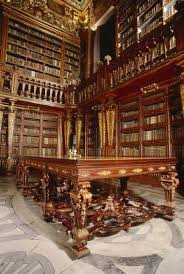 Bibliothek Der Universitaet Coimbra Zhuanina In Portugal Bibliothek Zu Hause Alte Bibliotheken Traum Bibliothek