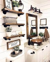 Discover cottage color combos, country vanities, and the relaxing feeling that comes with it all. Farmhouse Bathroom Ideas The Natural Country Look Famedecor Com