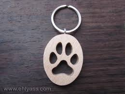 Porte Cles En Bois Massif Empreinte De Chien En Chantournage Modeles Pour Scie A Chantourner Porte Cles En Bois Scie A Decouper