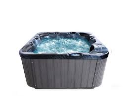 Vasca idromassaggio da esterno, complemento perfetto per il vostro giardino, per chi ama divertirsi ma anche rilassarsi. Vasca Idromassaggio Da Esterno Riscaldata Grigio Scuro Sanremo Beliani Ch
